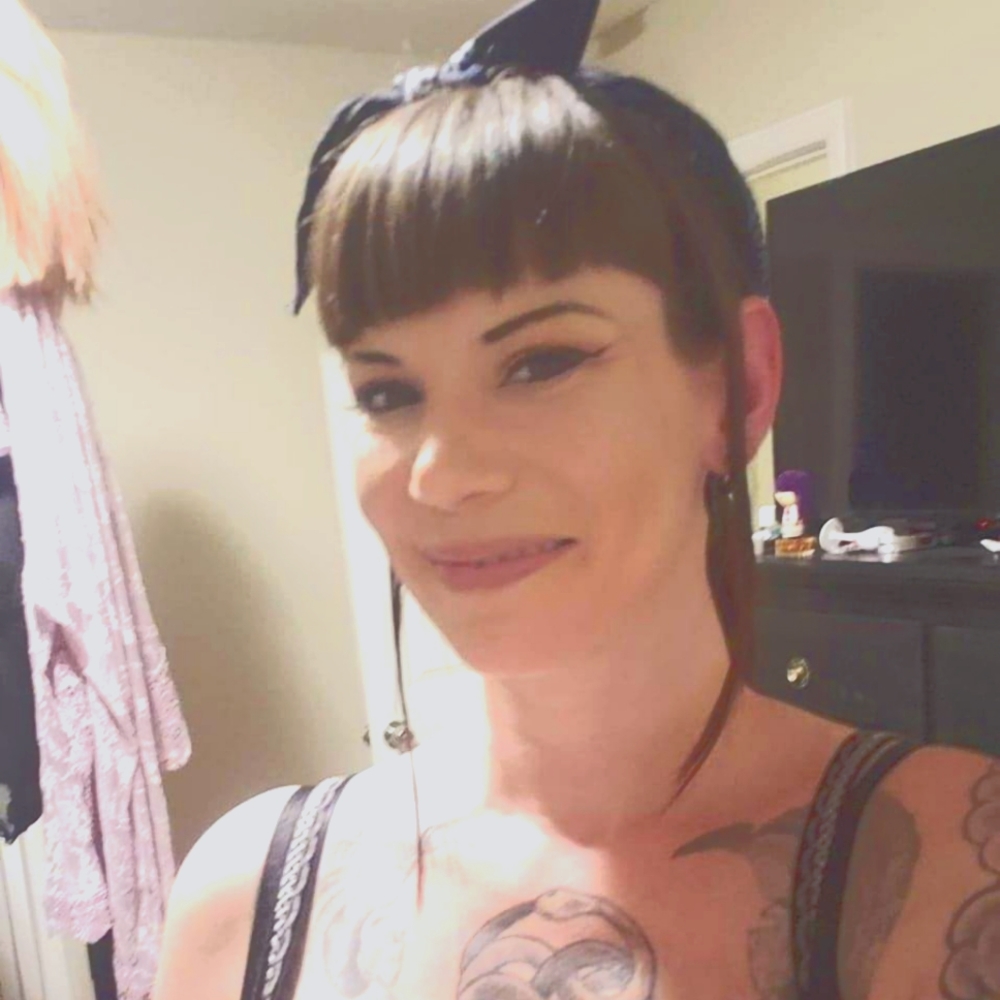 Meet your Posher, Catie